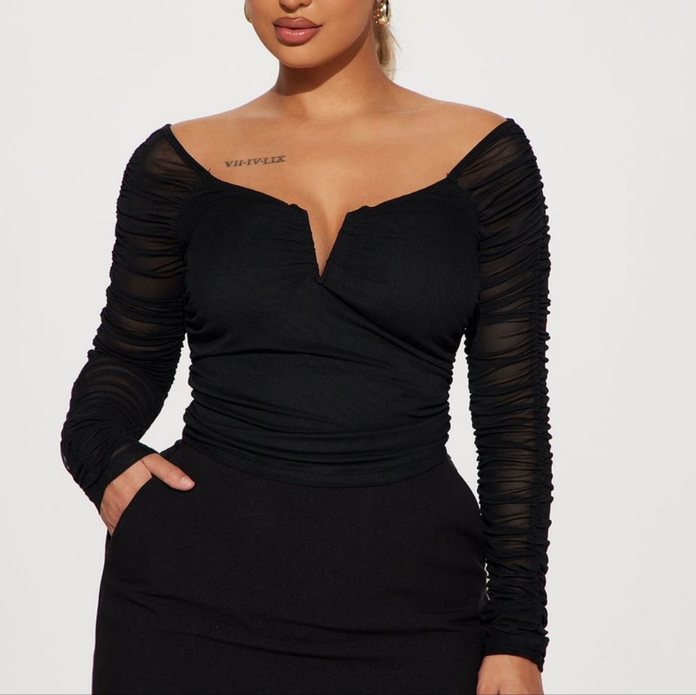 Brand New Fashion Nova The Finer Things Mesh Top